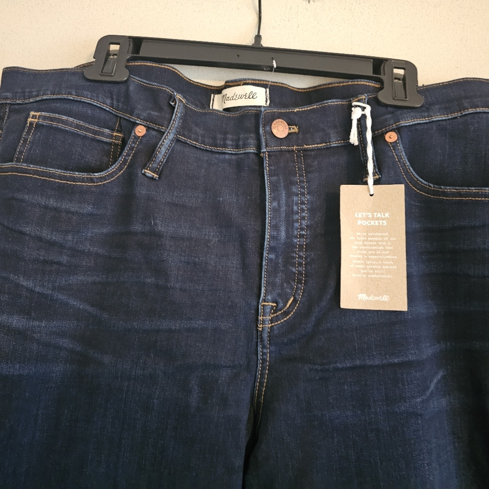 Jeans - Picture 2 of 4